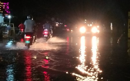 ଟଙ୍କପାଣି ରୋଡରେ‌ ଜମା ହୋଇଛି ୨ ଫୁଟ୍‌ ଉଚ୍ଚରେ ପାଣି