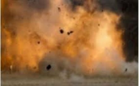 ଘର ଉପରକୁ ଦୁର୍ବୃତ୍ତଙ୍କ ବୋମାମାଡ଼