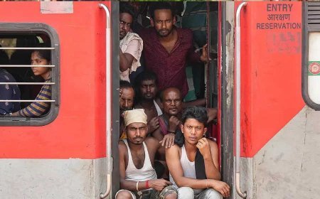 ନିଲାମ ହେଲା କରମଣ୍ଡଳ ବଗି ଓ ଇଞ୍ଜିନ