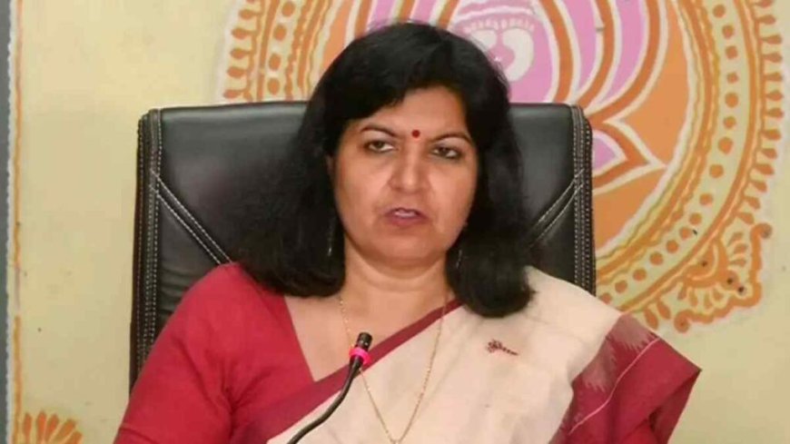 ନୂଆ ବୋତଲ, କିନ୍ତୁ ପୁରୁଣା ମଦ: ଅପରାଜିତା ଷଡ଼ଙ୍ଗୀ