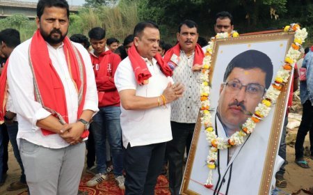 ସ୍ୱର୍ଗତ ଲୁଲୁ ମହାପାତ୍ରଙ୍କ ସ୍ମୃତିରେ ସମାଜସେବୀ ଅମୀୟ ଦାସଙ୍କ ପକ୍ଷରୁ ସହାୟତା ପ୍ରଦାନ ପକ୍ଷରୁ ସହାୟତା ପ୍ରଦାନ